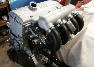 moteur BMW Tii voiture classique